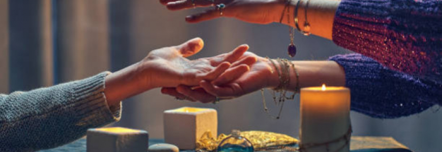 Amour et Relations Karmiques : Comprendre et Harmoniser les Liens de l'&Acirc;me